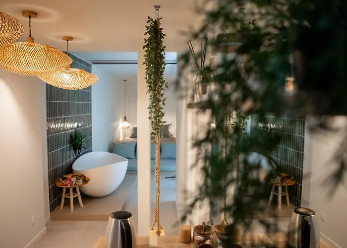 La Penida Avec Sauna & Baignoire Suite Evasion - Hyper Centre Lille